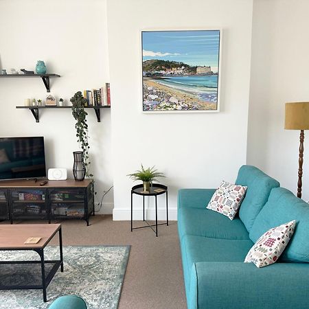 Private Parking, Central Llandudno, King Bed With Ensuite At Clement Lodge Екстер'єр фото