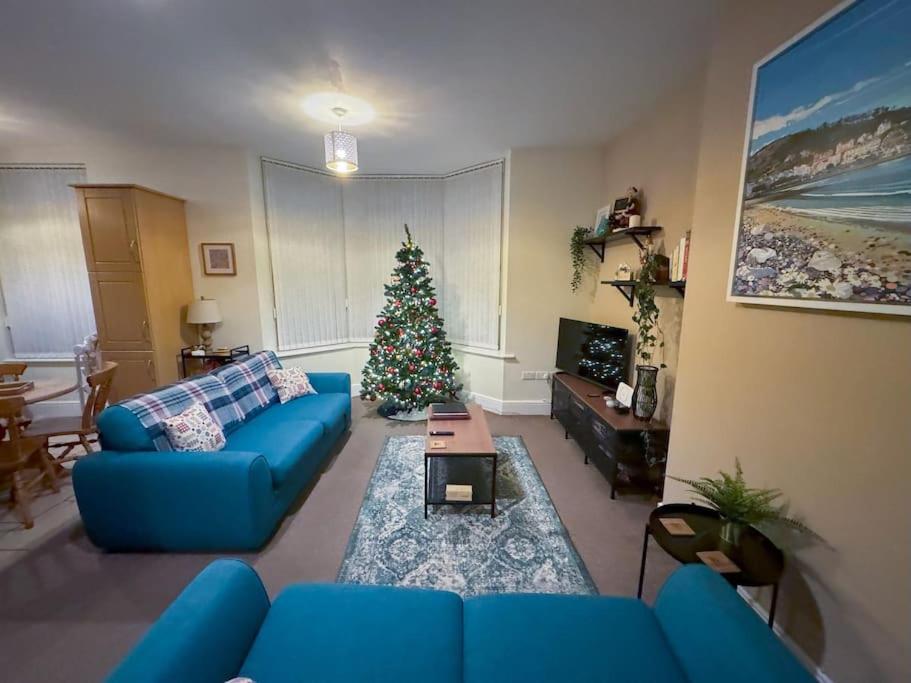 Private Parking, Central Llandudno, King Bed With Ensuite At Clement Lodge Екстер'єр фото